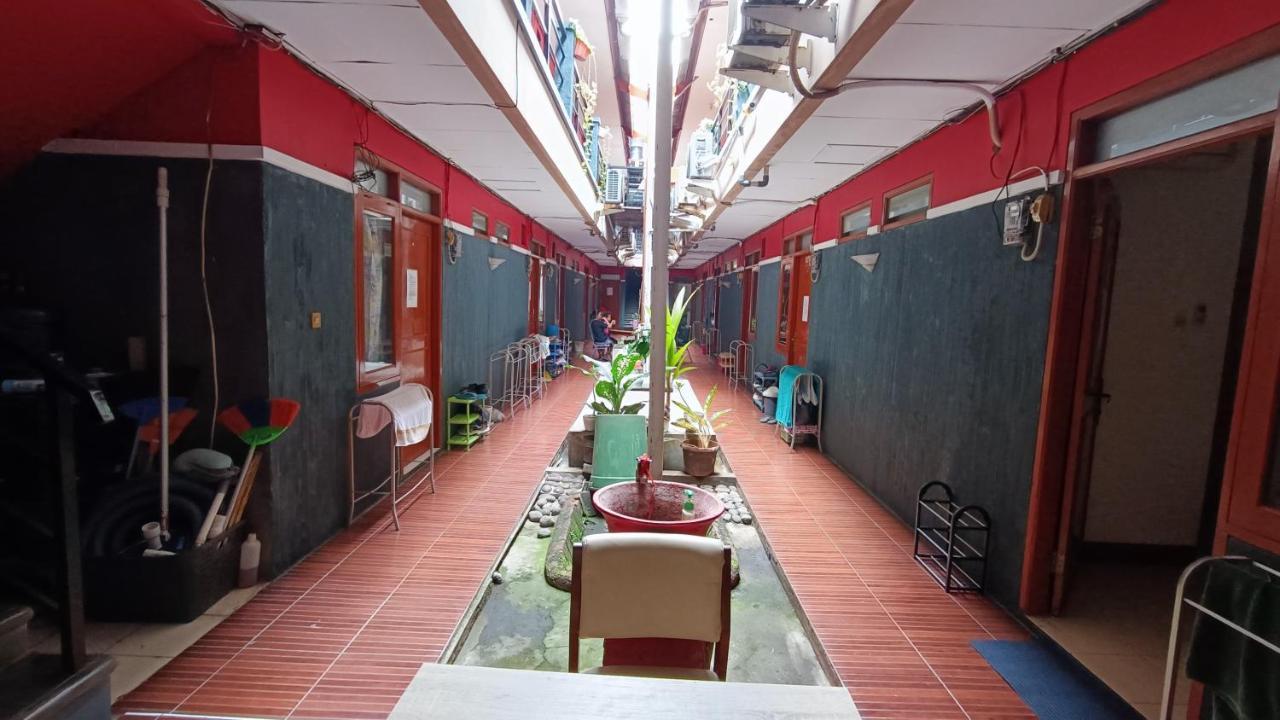 Oyo 91341 D'Phoenix Anggrek Syariah Residence Jakarta Exteriör bild