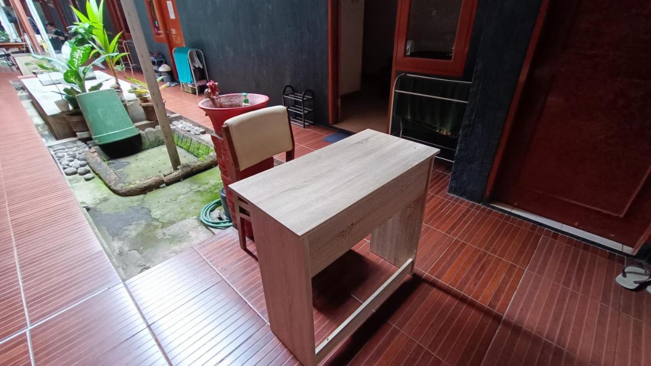 Oyo 91341 D'Phoenix Anggrek Syariah Residence Jakarta Exteriör bild
