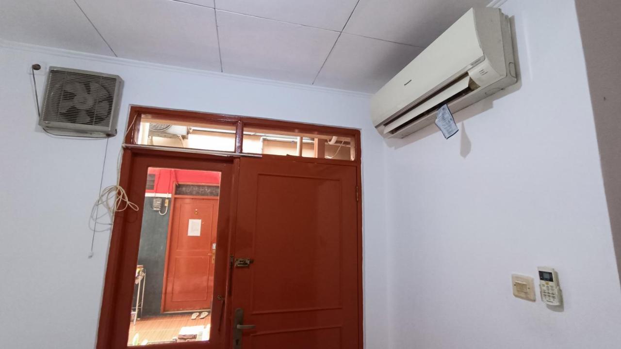 Oyo 91341 D'Phoenix Anggrek Syariah Residence Jakarta Exteriör bild